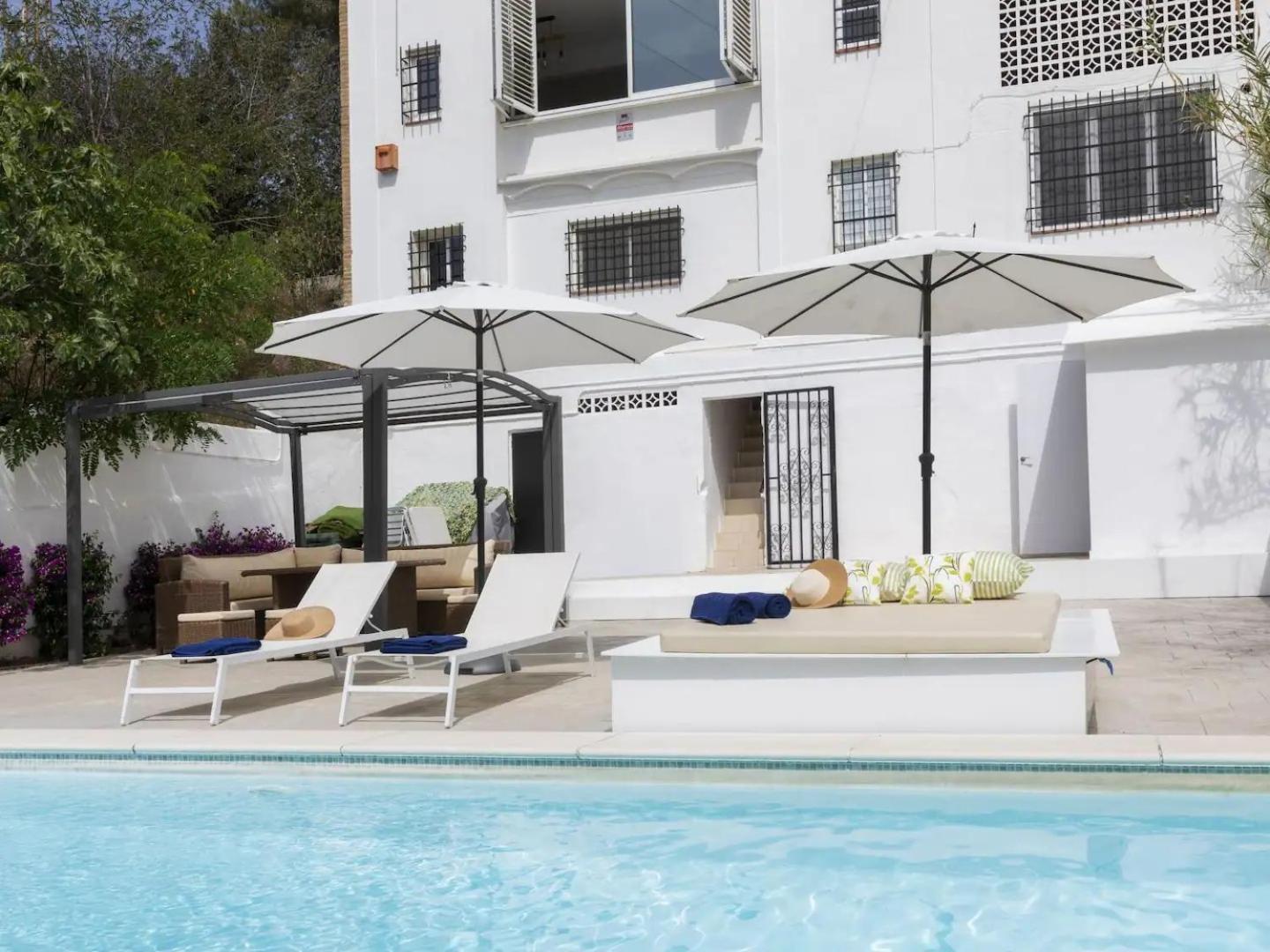 Casa Canyet Con Piscina A Un Paso De Barcelona Y La Playa บาดาโลนา ภายนอก รูปภาพ